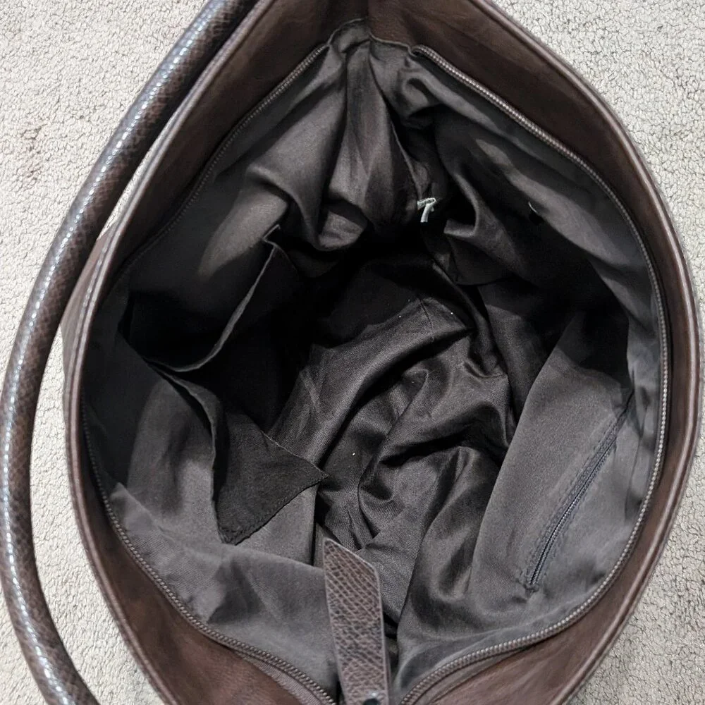Slouchy hobo shoulder bag